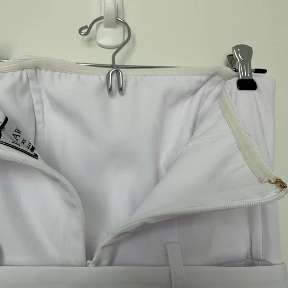 NWT Runaway the Label White Loxana Jumpsuit with Gold Belt - Size XS - Picture 13 of 14